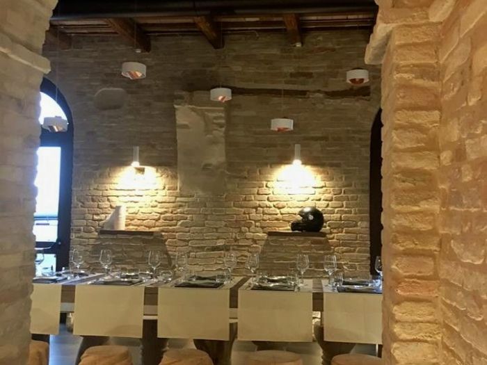 Archisio - Stefania Borgognoni - Progetto Seteperenne enoteca restaurant