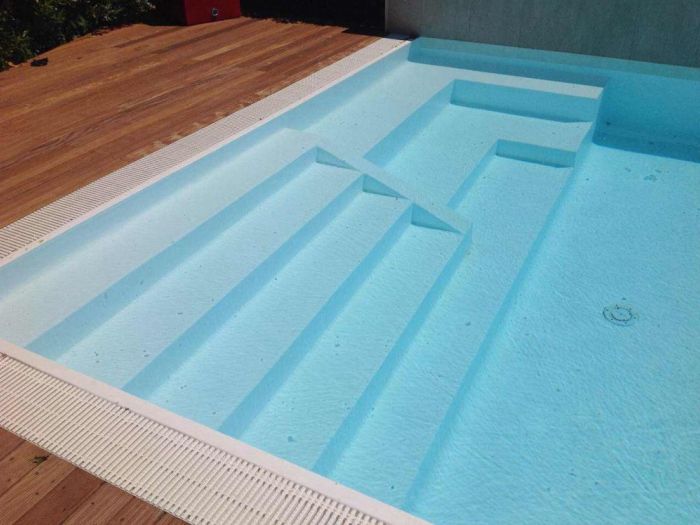 Archisio - Poolstech srl - Progetto Scale per piscine vendita e montaggi