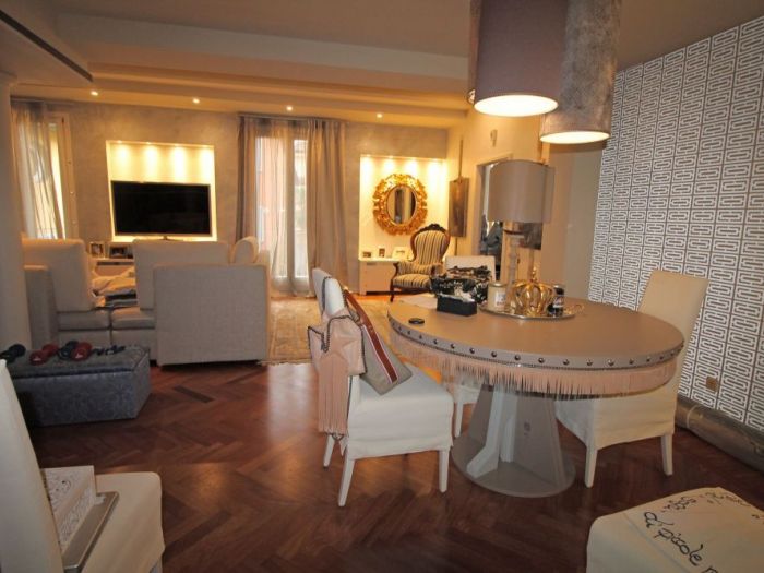 Archisio - Diletta Evangelisti - Progetto Appartamento in centro storico con uno stile luxury sobrio ed elegante