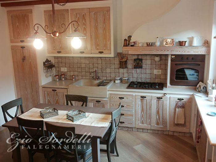 Archisio - Falegnameria Ezio Sordelli - Progetto Cucine allinterno e cucine allaperto