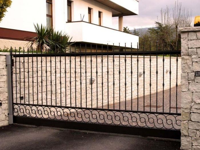 Archisio - Il Fabbro - Progetto Cancelli e recinzioni