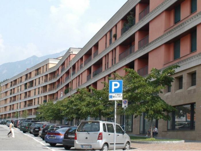 Archisio - Nca Nunzio Carraffa - Progetto Complesso residenziale-commerciale-direzionale badoni lecco 1994-1998