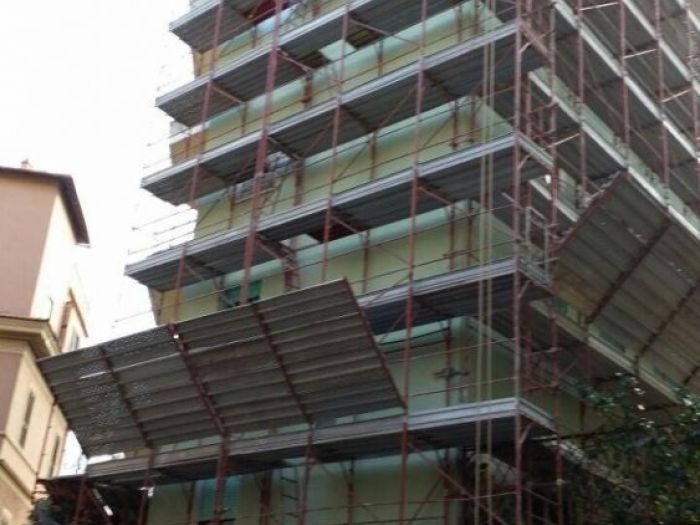 Archisio - Elag 2002 Ponteggi - Progetto Ponteggi e impalcature adatte ad ogni intervento edilizio