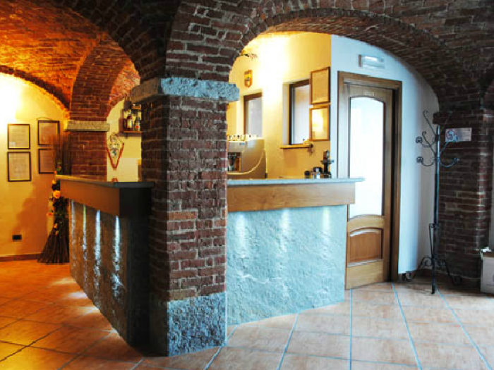 Archisio - Cotto Arredamenti - Progetto Banchi bar celle e vetrine grezze da rivestire