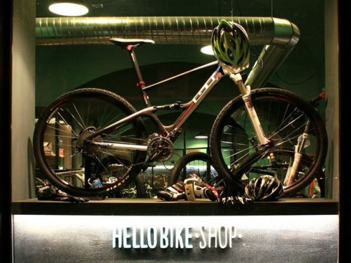 Archisio - Vincenzo Bafunno - Progetto Hello bike shop