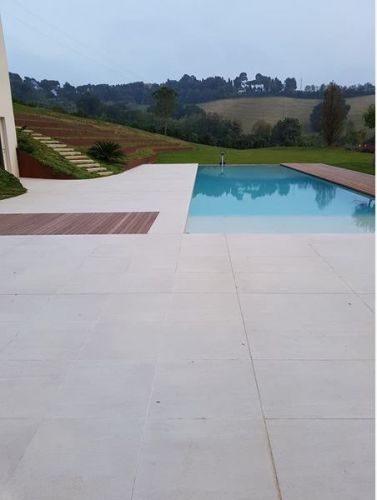 Archisio - Malagrida Group Srl Canalina Infinity - Progetto Piscina residenza privata