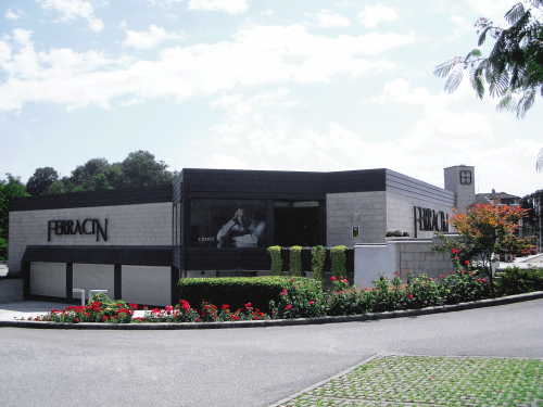 Archisio - Studioarchitettura srl - Progetto Ferracin abbigliamento