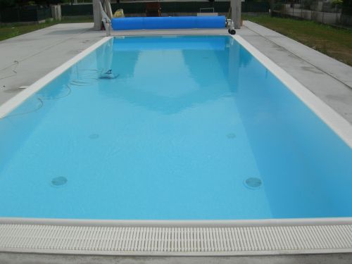 Archisio - Bertoli Piscine - Progetto Piscina bordo sfioratore