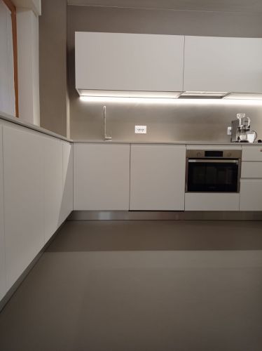 Archisio - Omni Floor Sas Di Fabrizio Frigo C - Progetto Cementoresina kerakoll